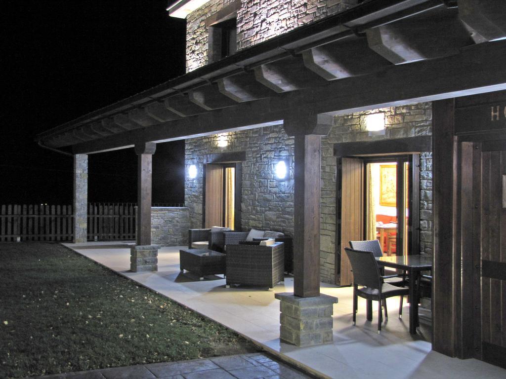 Hotel Sesue ベナスケ エクステリア 写真